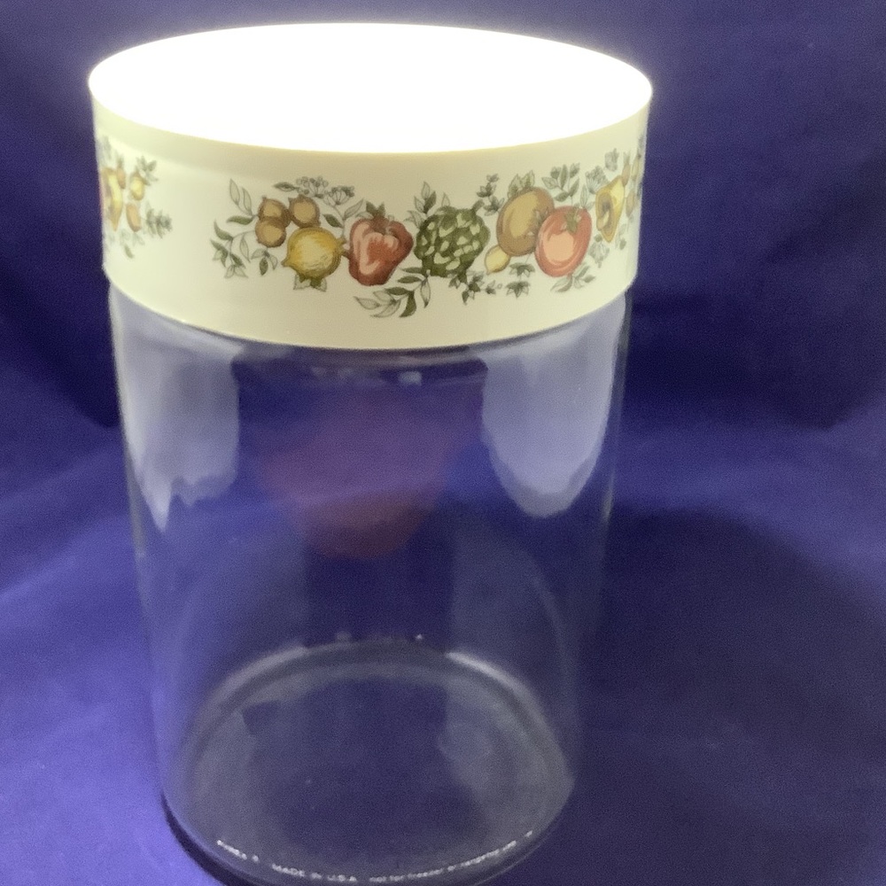 Pyrex Spice of Life Glass Canister with Plastic Lid